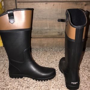 sperry rain boots